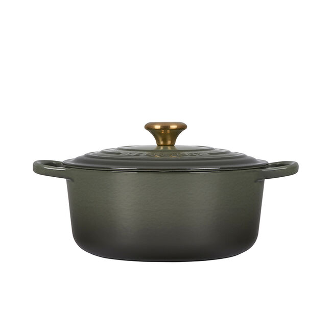 Round Dutch Oven, view 3